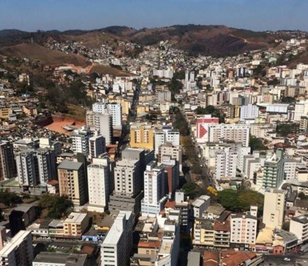 Ladrões tentam invadir casa e são recebidos a tiros por idosa em Viçosa