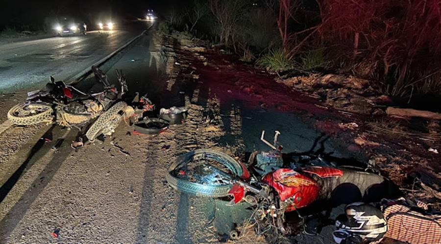 Colisão entre motos deixa dois feridos graves em Pirapetinga
