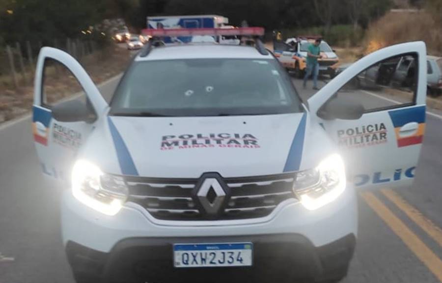 Dois assaltantes são mortos pela PM em Piraúba após assalto a ônibus