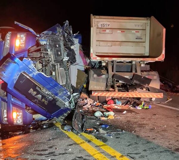 Grave acidente na Serra da Vileta em Leopoldina deixa um morto e um ferido grave