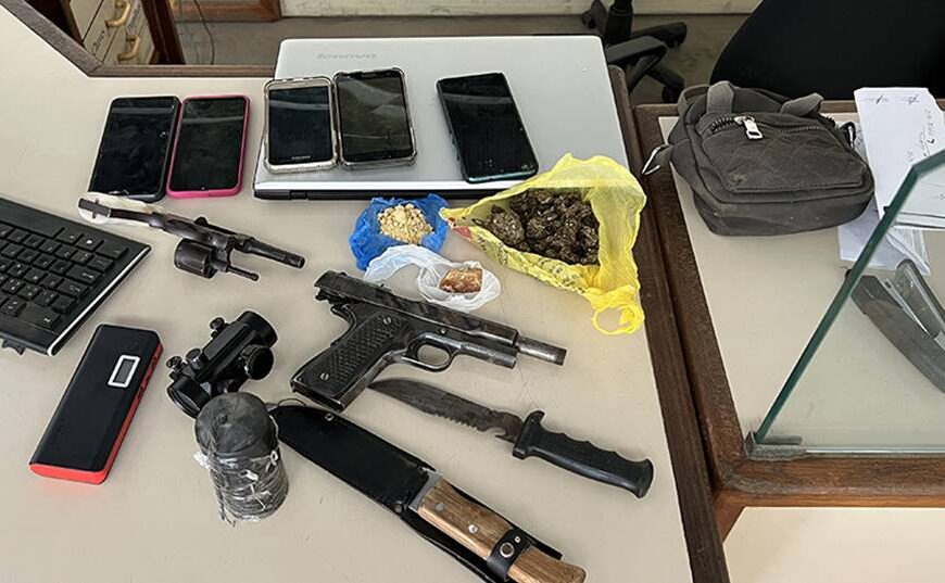 Perseguição policial e troca de tiros em Cataguases termina com quatro presos