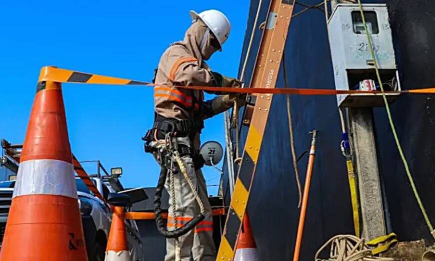 Combate a furtos e fraudes recupera energia suficiente para abastecer mais de 2.500 casas populares por um mês