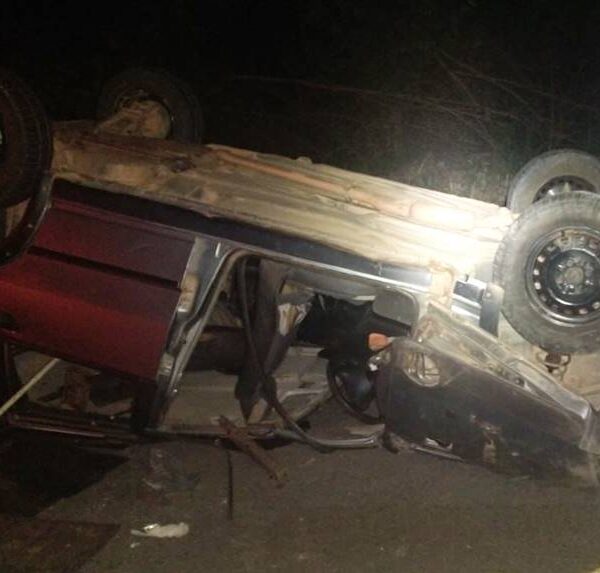 Carro capota e deixa motorista em estado grave na BR-267 próximo ao distrito de Tebas