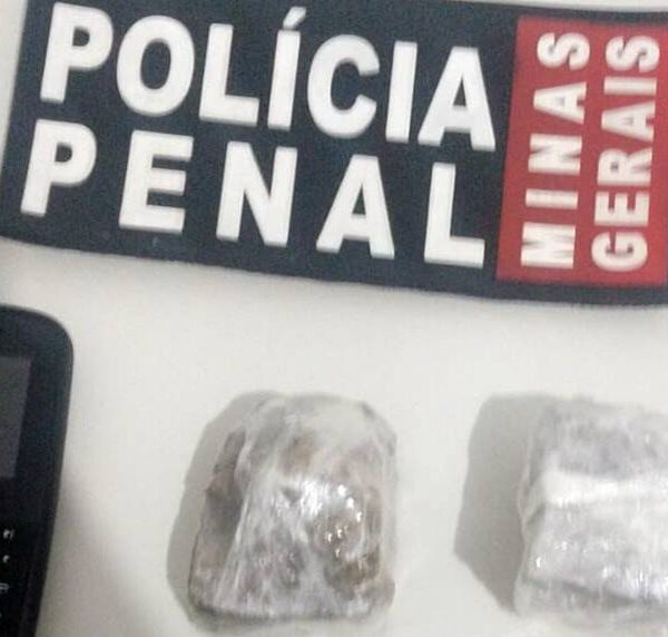 Mulher é presa pela Polícia Penal ao tentar entrar com maconha no Presídio de Leopoldina