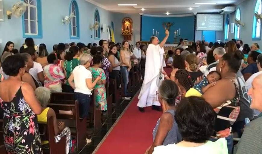 Fé e devoção marcam Dia de Nossa Senhora Aparecida em Leopoldina
