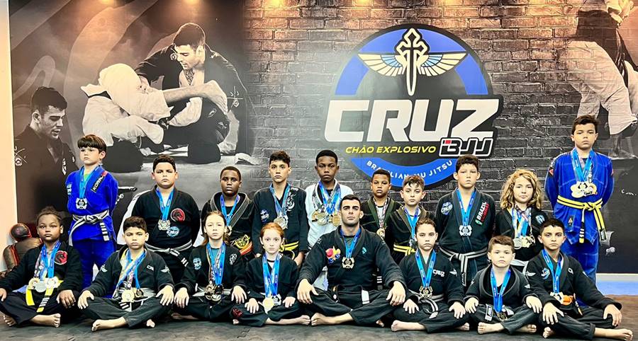 Escola de Jiu-Jítsu Cruz BJJ de Leopoldina é destaque na VII Copa Rio Branco de Jiu-Jítsu