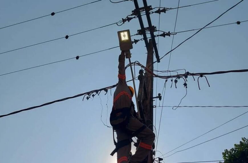 Leopoldina avança na modernização da iluminação pública com lâmpadas de LED