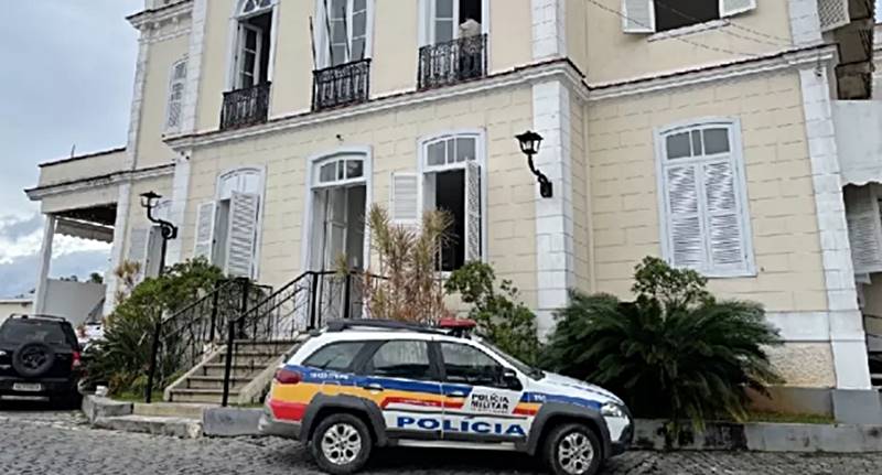 Operação em Além Paraíba combate esquema de desvios de verbas na área da saúde