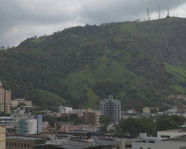 Pancadas de chuva persistem nos próximos dias em Leopoldina e região