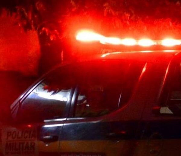 Mulher é resgatada após ser espancada e mantida presa em casa com quatro crianças em Cataguases