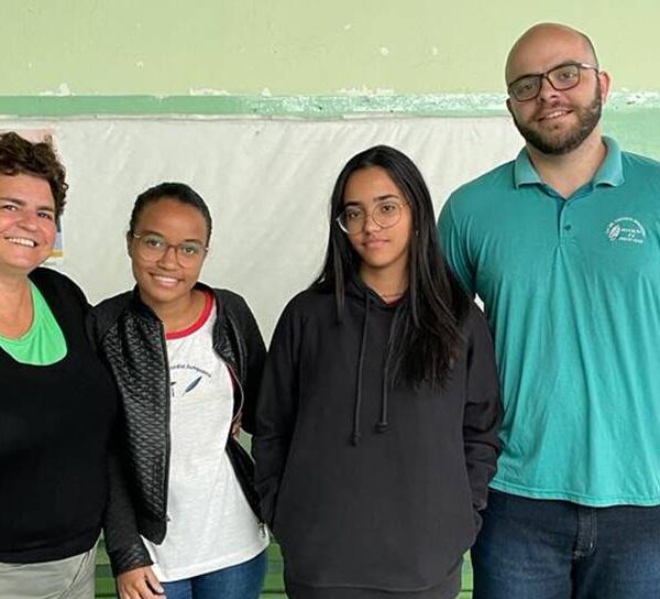 Alunas da Escola Municipal Dr. Custódio Junqueira em Argirita são aprovadas no CEFET MG Leopoldina