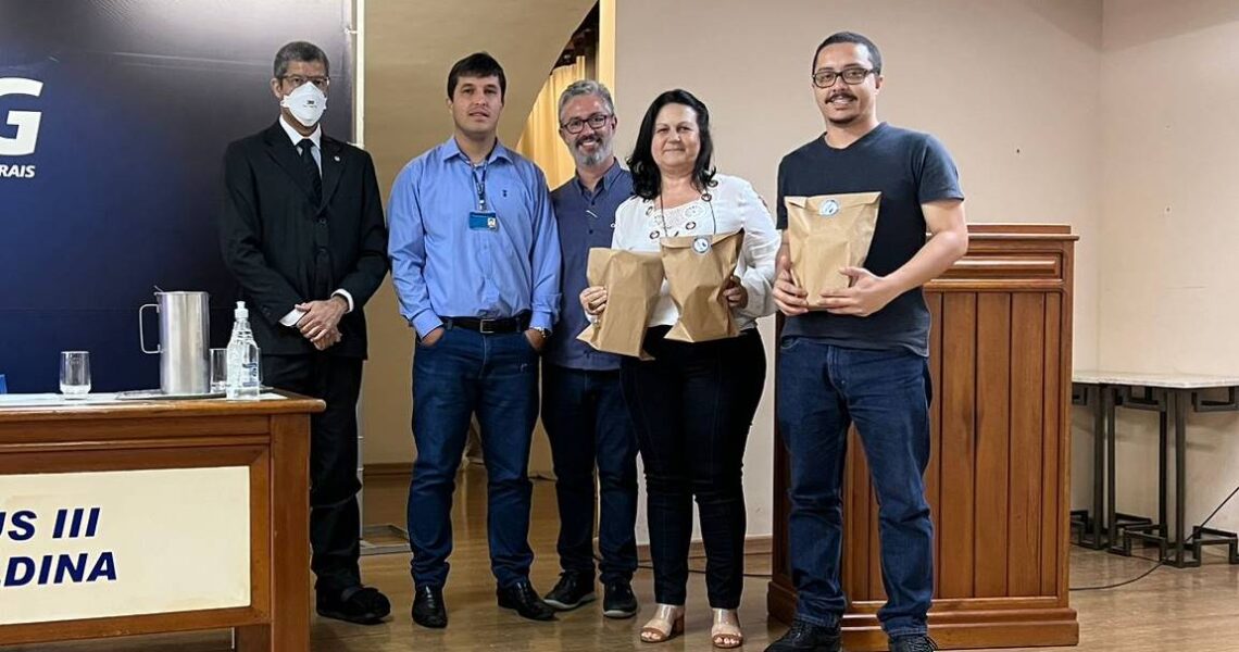 Projeto do CEFET-MG Campus Leopoldina em parceria com Receita Federal doa 320 minicomputadores para 5 prefeituras da região