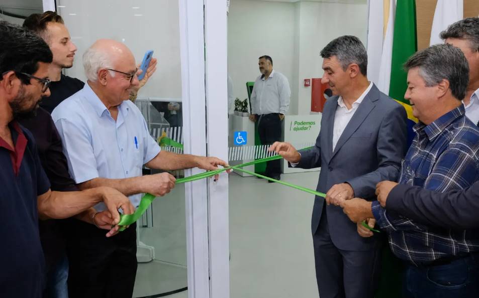 Sicredi inaugura agência em Divino