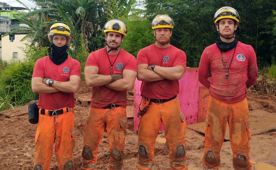 Bombeiros do Pelotão de Leopoldina treinam para atender casos de soterramento