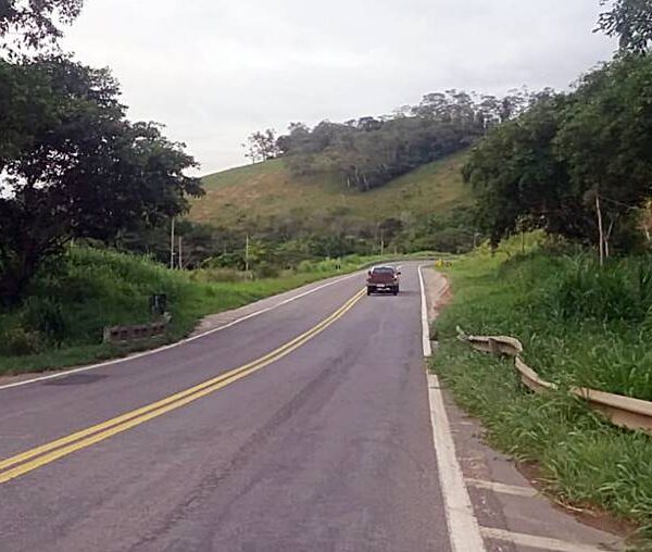 Dois radares de velocidade são retirados da BR-116 em Leopoldina