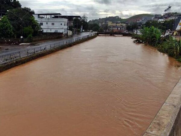 Defesa Civil alerta para possibilidade de fortes chuvas no fim de semana em Muriaé