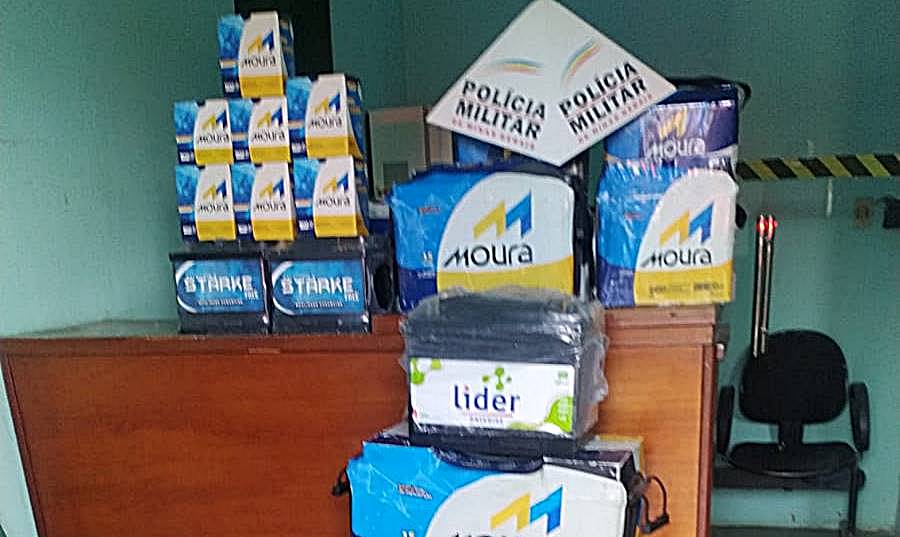 PM recupera em Volta Grande baterias automotivas furtadas em Sapucaia