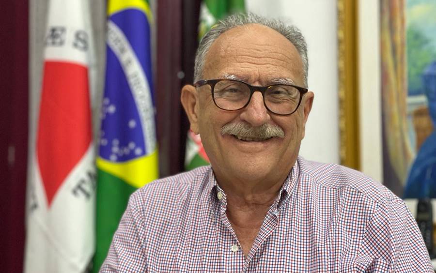 Prefeitura de Leopoldina suspende contrato com empresa de ônibus urbano e oferece transporte gratuito à população