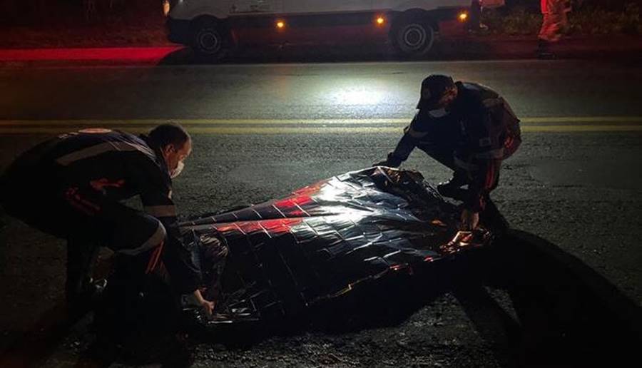 Homem em situação de rua morre atropelado por caminhonete na BR-116 em Muriaé