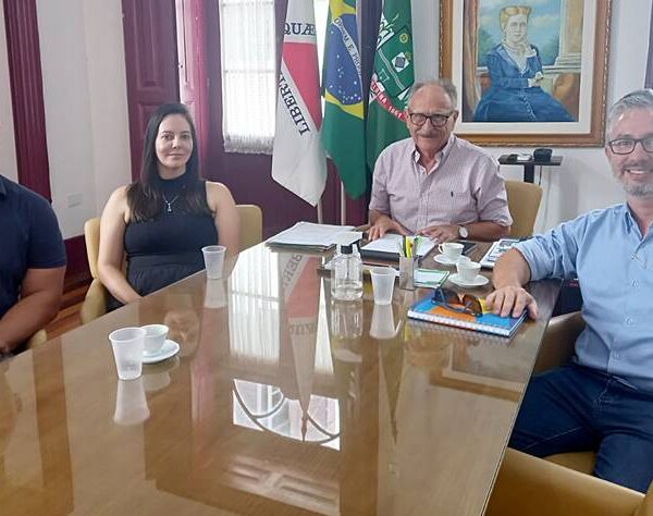 Prefeitura e CEFET-MG renovam parceria para projetos esportivos em Leopoldina
