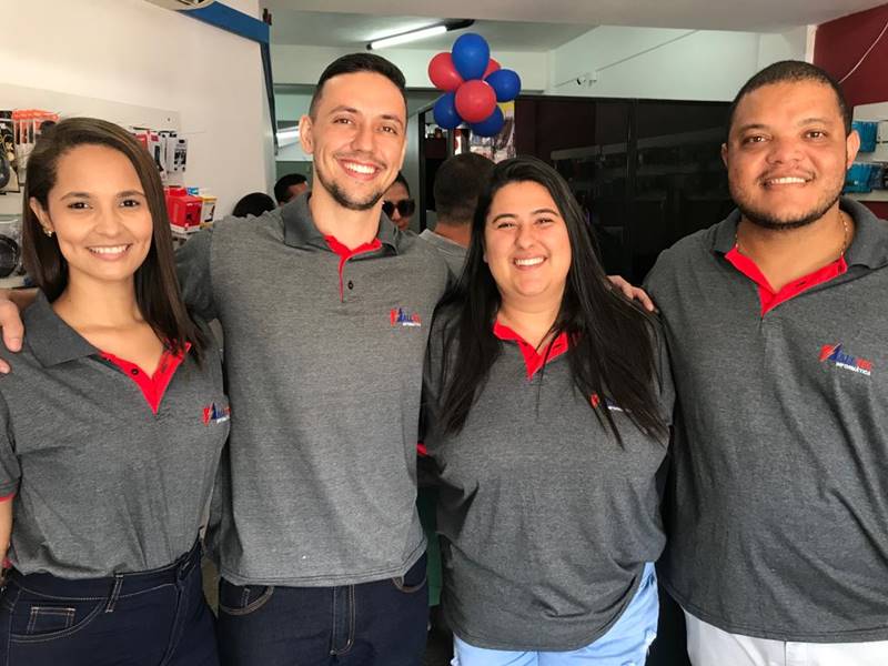 Alltec Informática em Leopoldina é reinaugurada sob nova direção