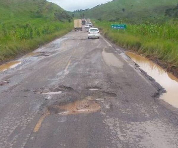 Vereadores de Leopoldina aprovam Moção de Repúdio ao DNIT pelo descaso com BR-267