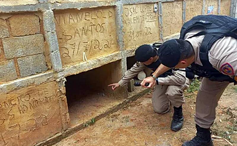 Mulher é resgatada viva de túmulo em cemitério de Visconde do Rio Branco