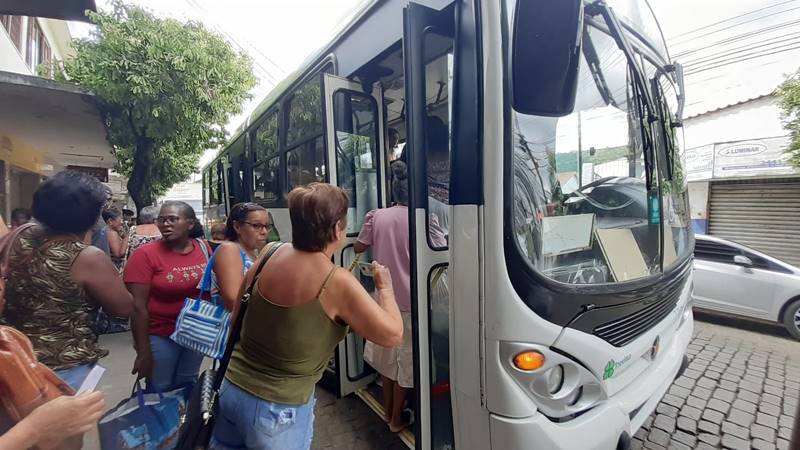 Transporte público com novas empresas é iniciado em Leopoldina