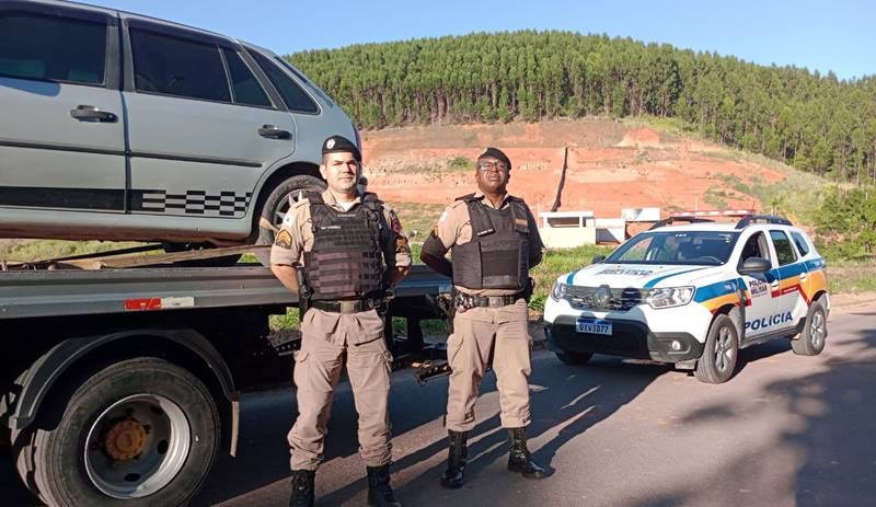 Polícia Militar recupera veículo furtado no Centro de Leopoldina