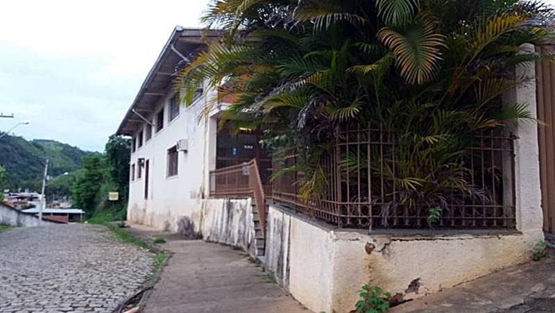 Almoxarifado da prefeitura é alvo de arrombamento e furto em Leopoldina