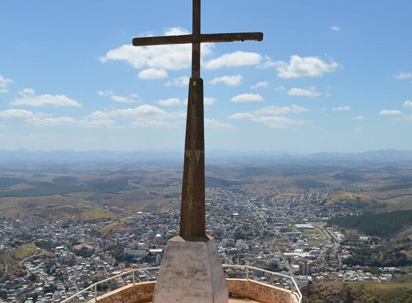 Diocese de Leopoldina divulga programação da Semana Santa