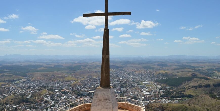 Diocese de Leopoldina divulga programação da Semana Santa