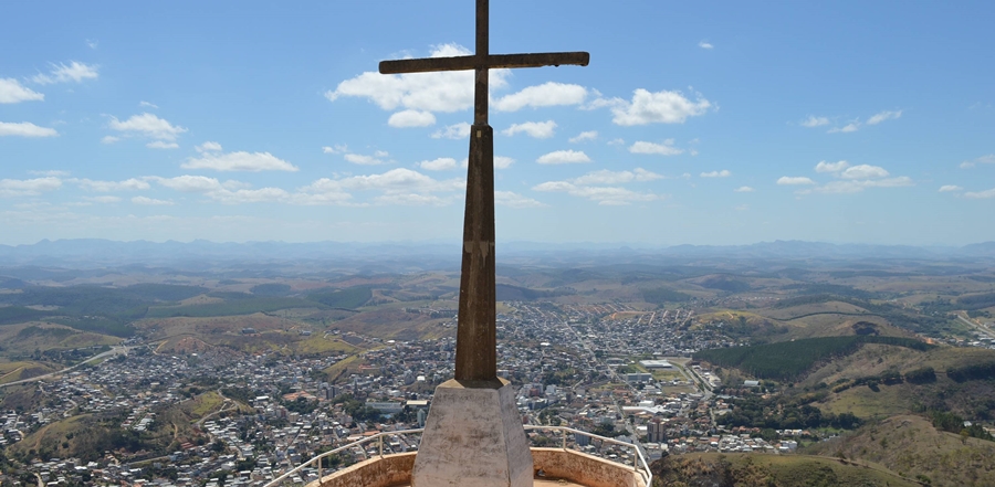 Diocese de Leopoldina divulga programação da Semana Santa