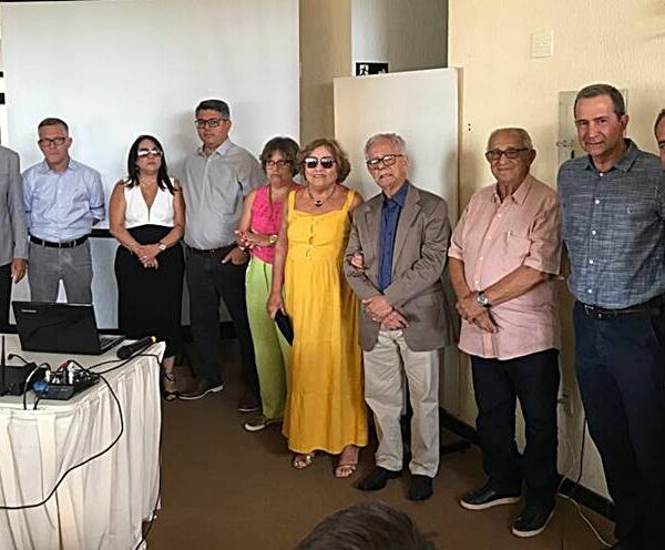 Em Leopoldina 502ª reunião da UREZOMA homenageia Médico Pediatra Sebastião Furtado