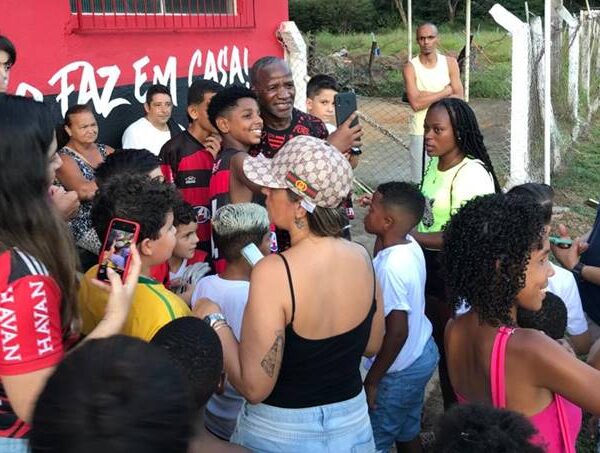 Com presença de Adílio, Escola de Futebol do Flamengo é inaugurada em Leopoldina