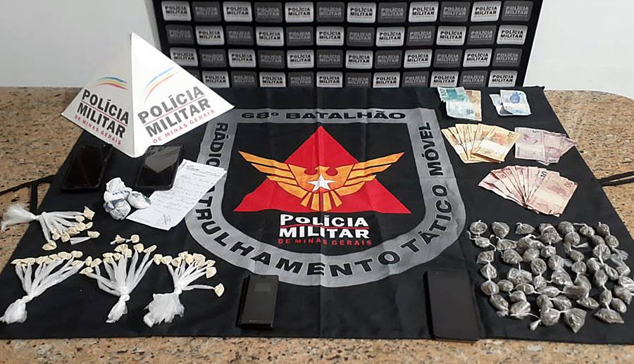 Polícia Militar prende dois e apreende drogas no Alto do Cemitério em Leopoldina