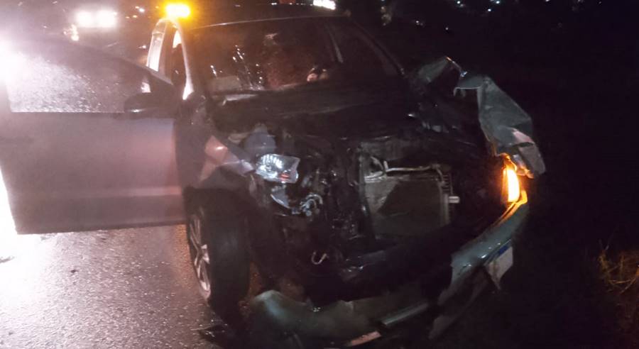 Dois veículos colidem no trevo do Pórtico de Leopoldina