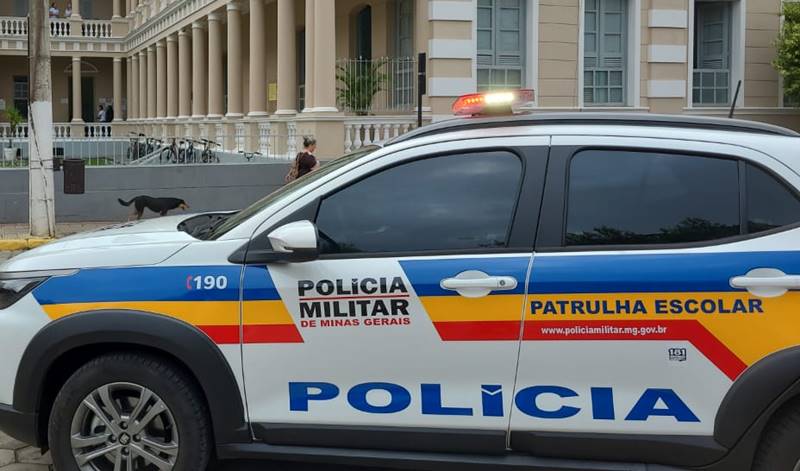 Patrulha Escolar da PM em Leopoldina ganha reforço com nova viatura