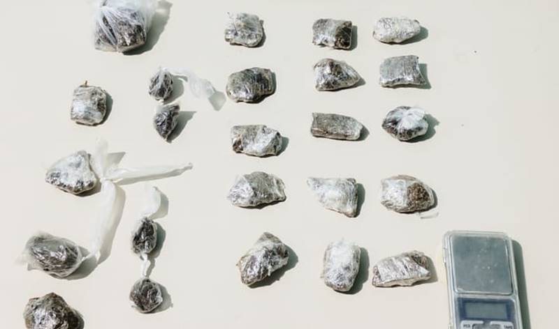 Dois são presos e drogas apreendidas pela Polícia Militar em Volta Grande