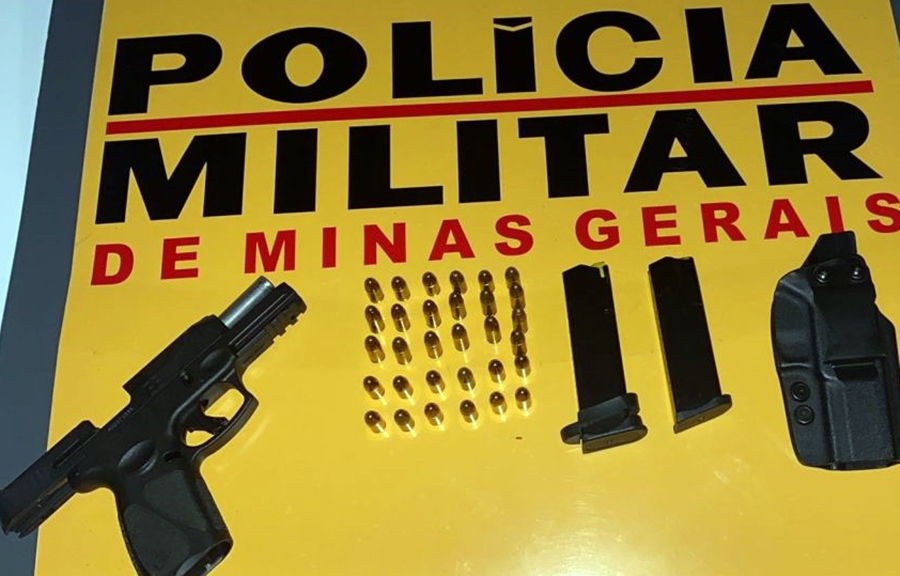 Polícia Militar Rodoviária de Dona Euzébia apreende pistola dentro de veículo em Leopoldina