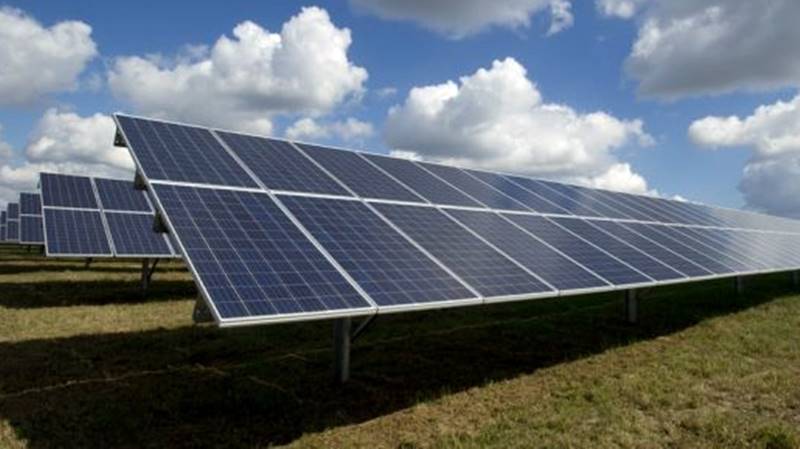 Grupo rende vigia e rouba 158 placas fotovoltaicas de usina solar em Leopoldina