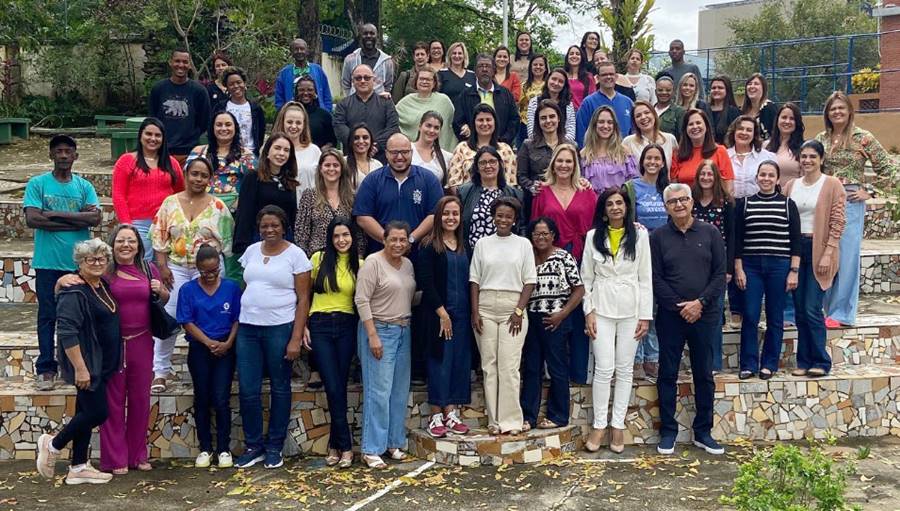 Delano Carlos Carneiro profere palestra ‘Tempos Atuais’ no Colégio Imaculada Conceição em Leopoldina