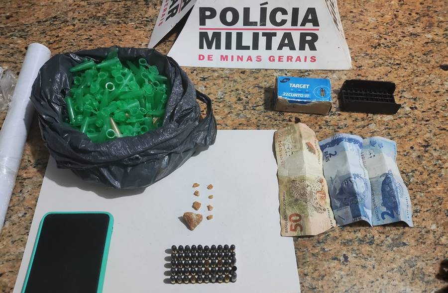 Suspeito de tráfico de drogas é preso em flagrante pela PM em Leopoldina