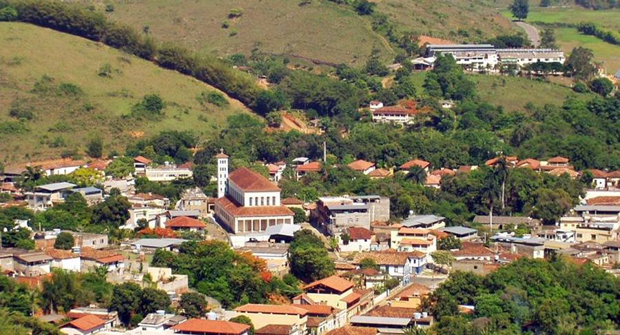 Dono de sítio é encontrado amarrado após ser roubado por bandidos armados em Guidoval