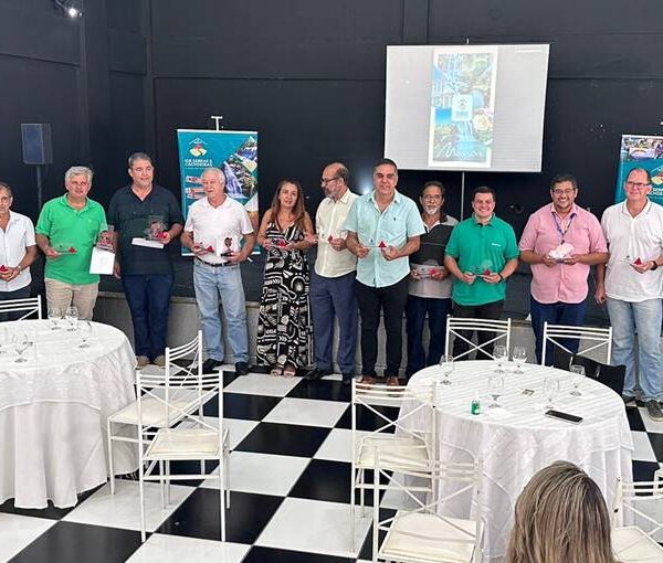 Circuito Turístico Serras e Cachoeiras e Sebrae promovem encontro com prefeitos e gestores em Argirita