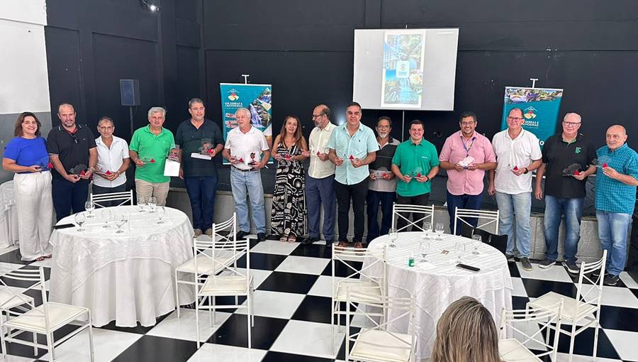 Circuito Turístico Serras e Cachoeiras e Sebrae promovem encontro com prefeitos e gestores em Argirita