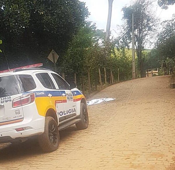 Homem e mulher são mortos a tiros em Além Paraíba