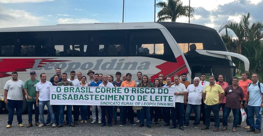 Produtores rurais de Leopoldina participam do movimento ‘Minas grita pelo leite’ em BH