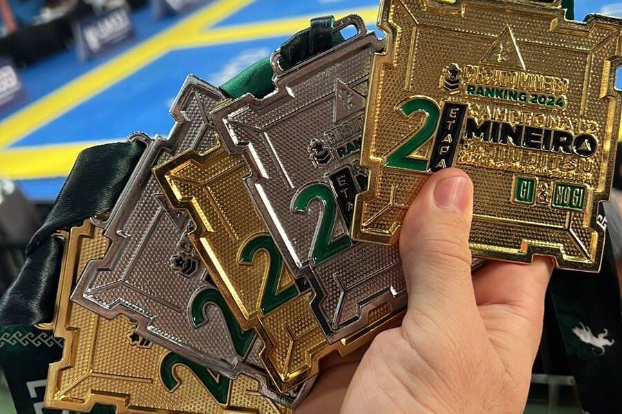 Alunos da Escola CRUZ BJJ de Leopoldina conquistam 17 medalhas durante competição em Manhuaçu