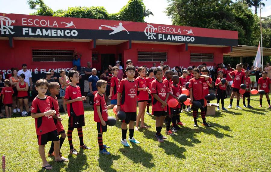Escola do Flamengo em Leopoldina comemora primeiro aniversário e anuncia abertura da franquia em Cataguases